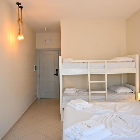 Hotel Zanzi Durres Exterior photo