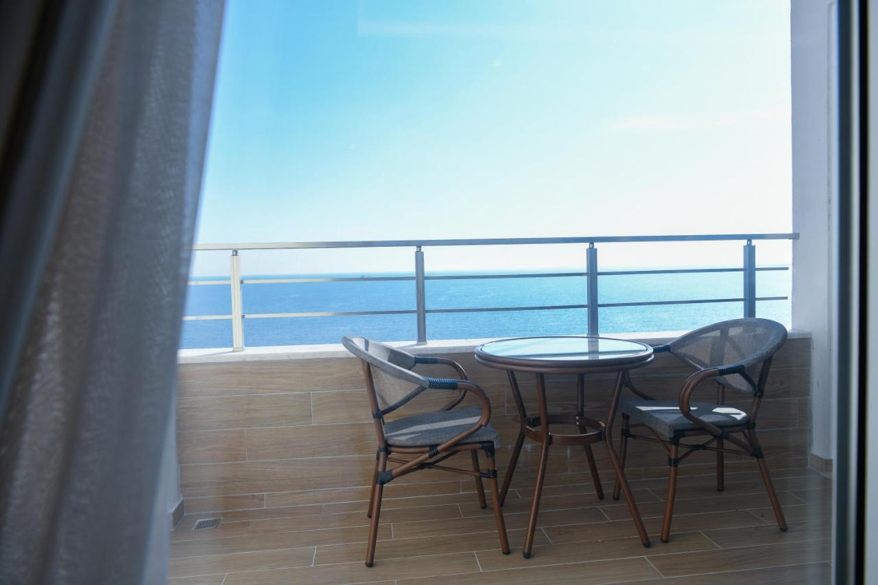 Hotel Zanzi Durres Exterior photo