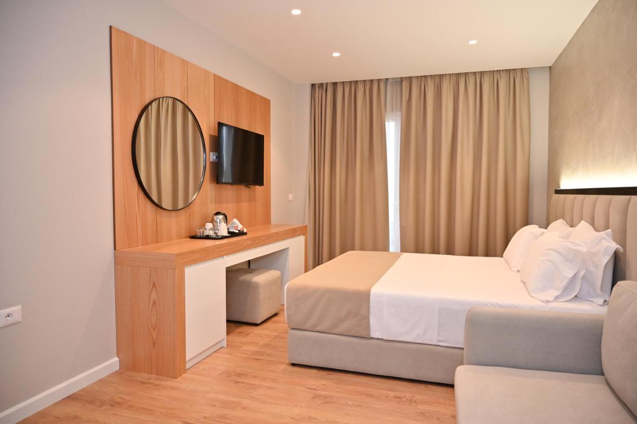 Hotel Zanzi Durres Exterior photo